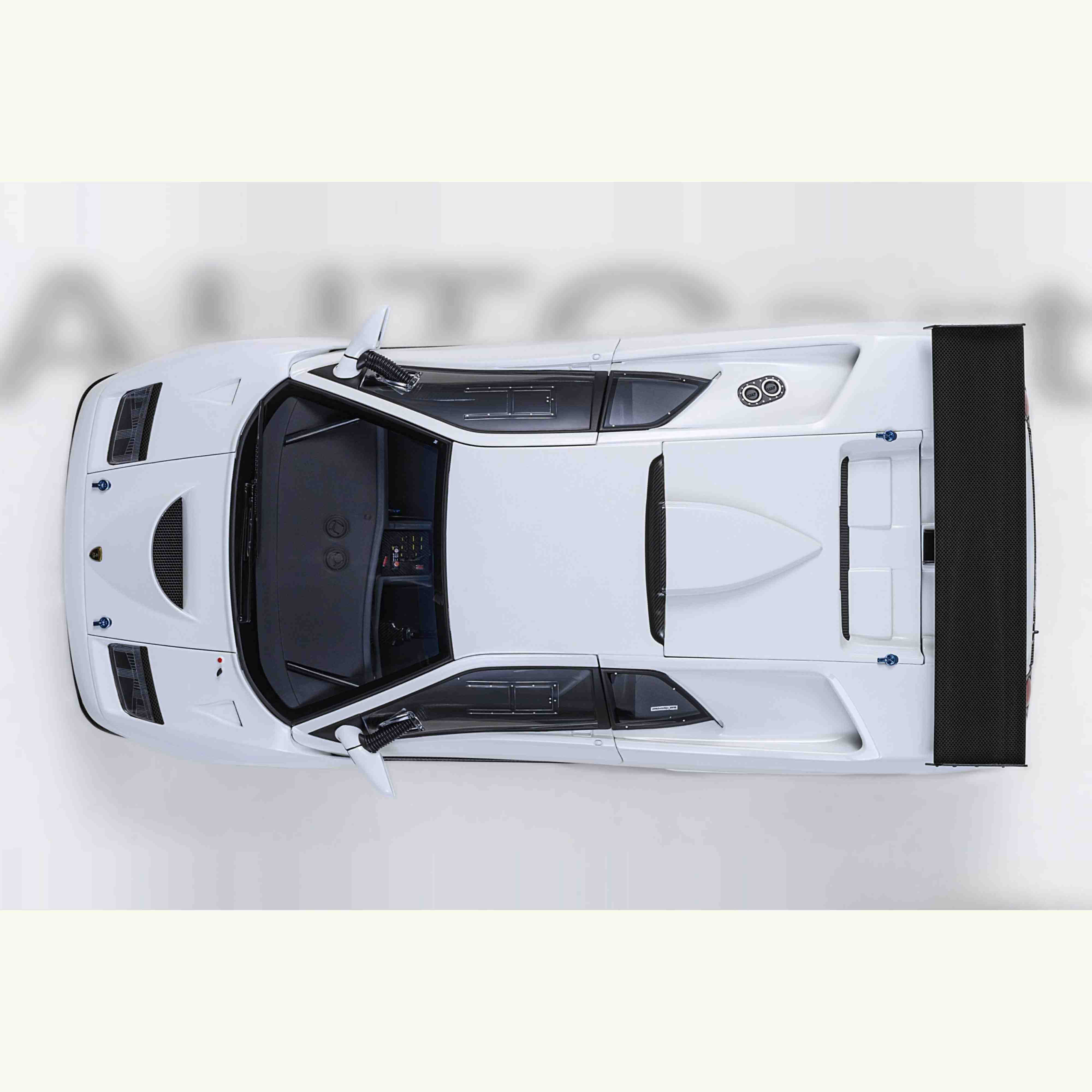 Lamborghini Diablo GTR 1999 Impact White 1/18 - Image 6