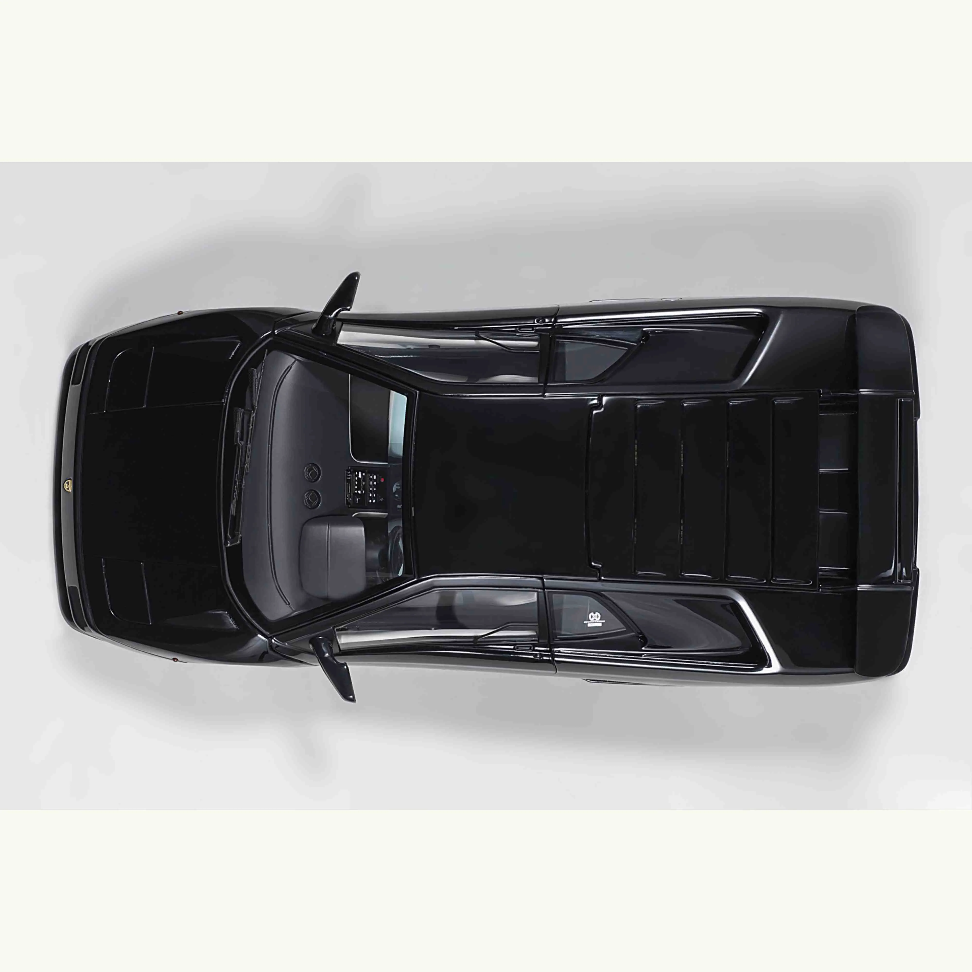 Lamborghini Diablo SE30 1993 Deep Black Metallic 1/18 - Image 6