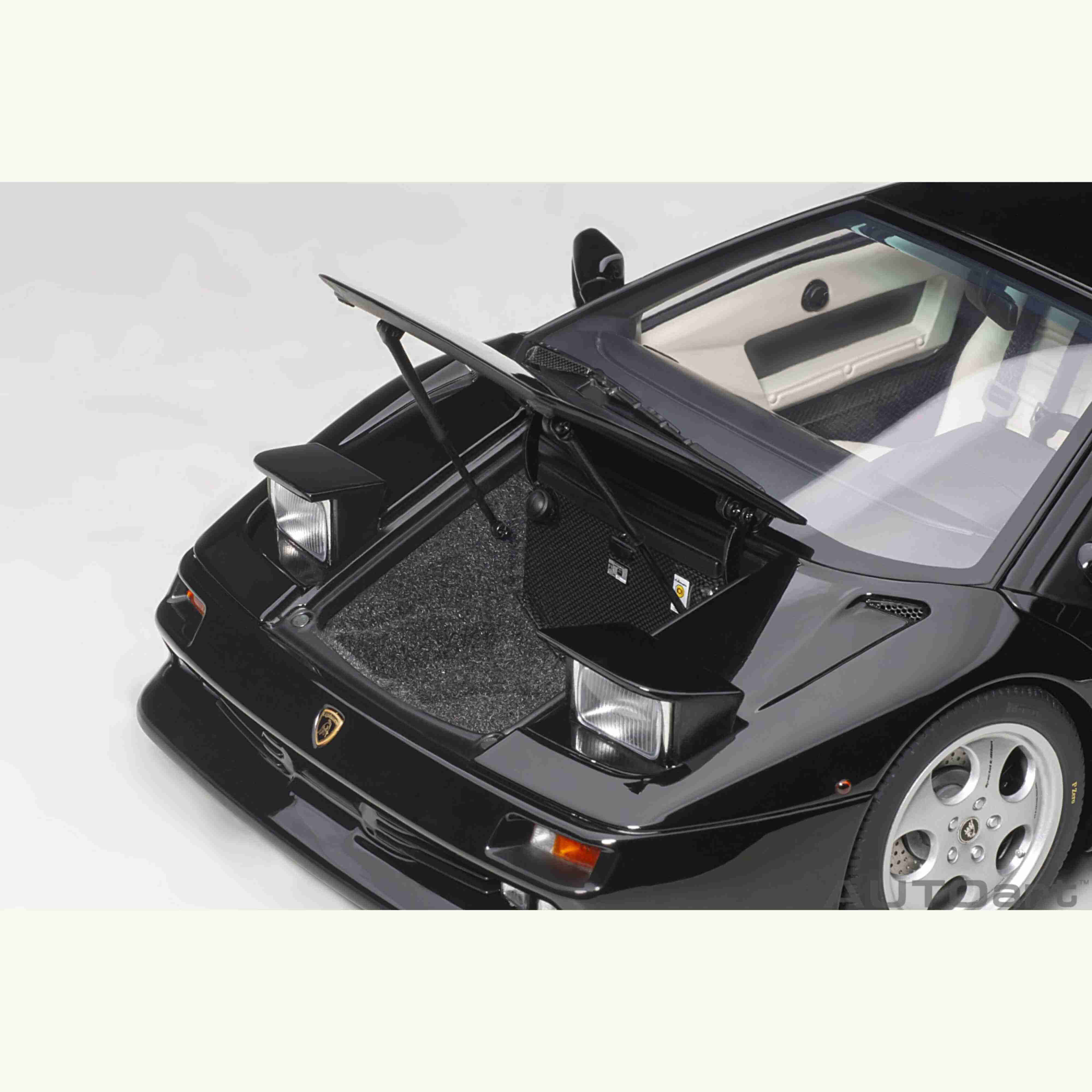 Lamborghini Diablo SE30 1993 Deep Black Metallic 1/18 - Image 8