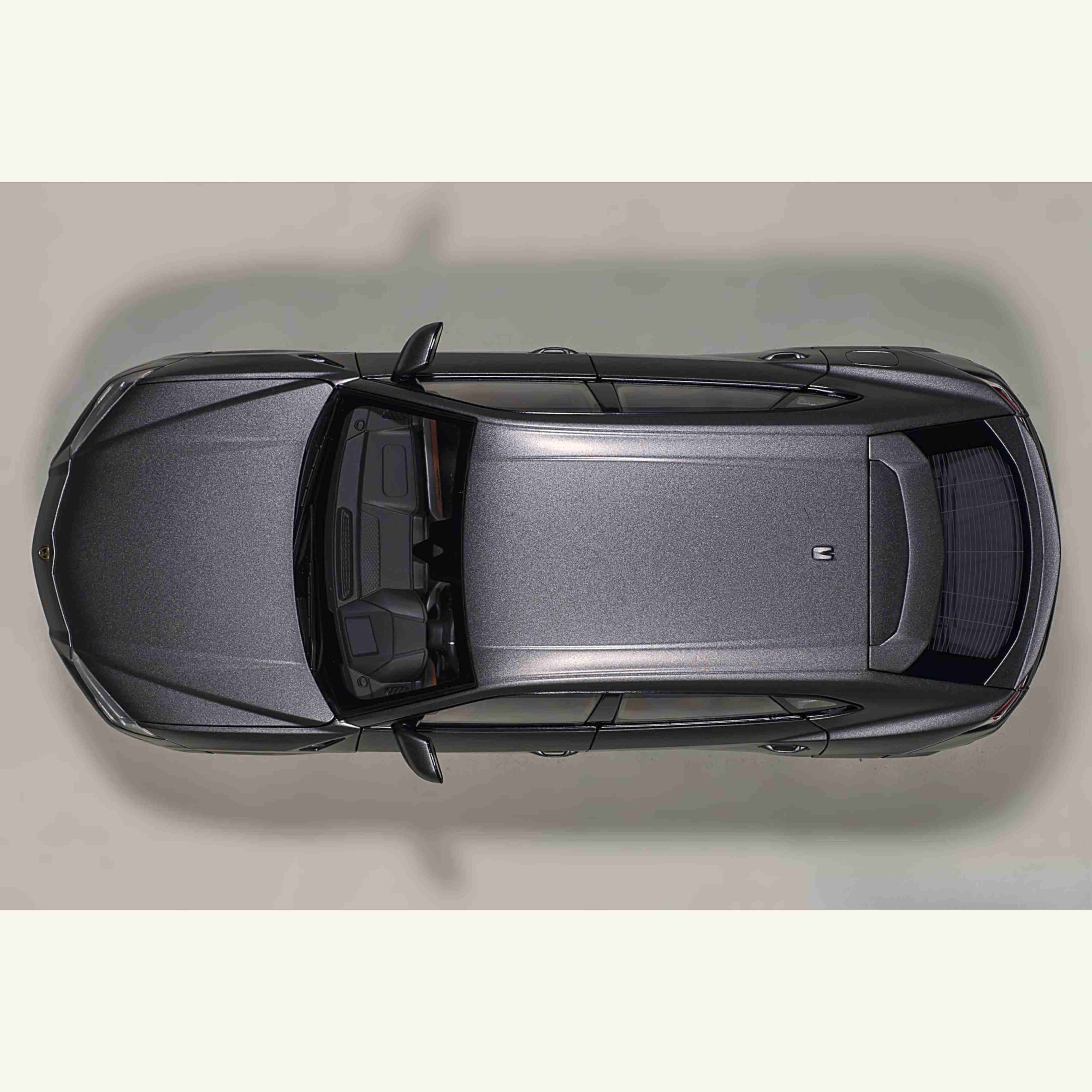 Lamborghini Urus 2018 Grigio Titans / Gris Mat 1/18 - Image 6