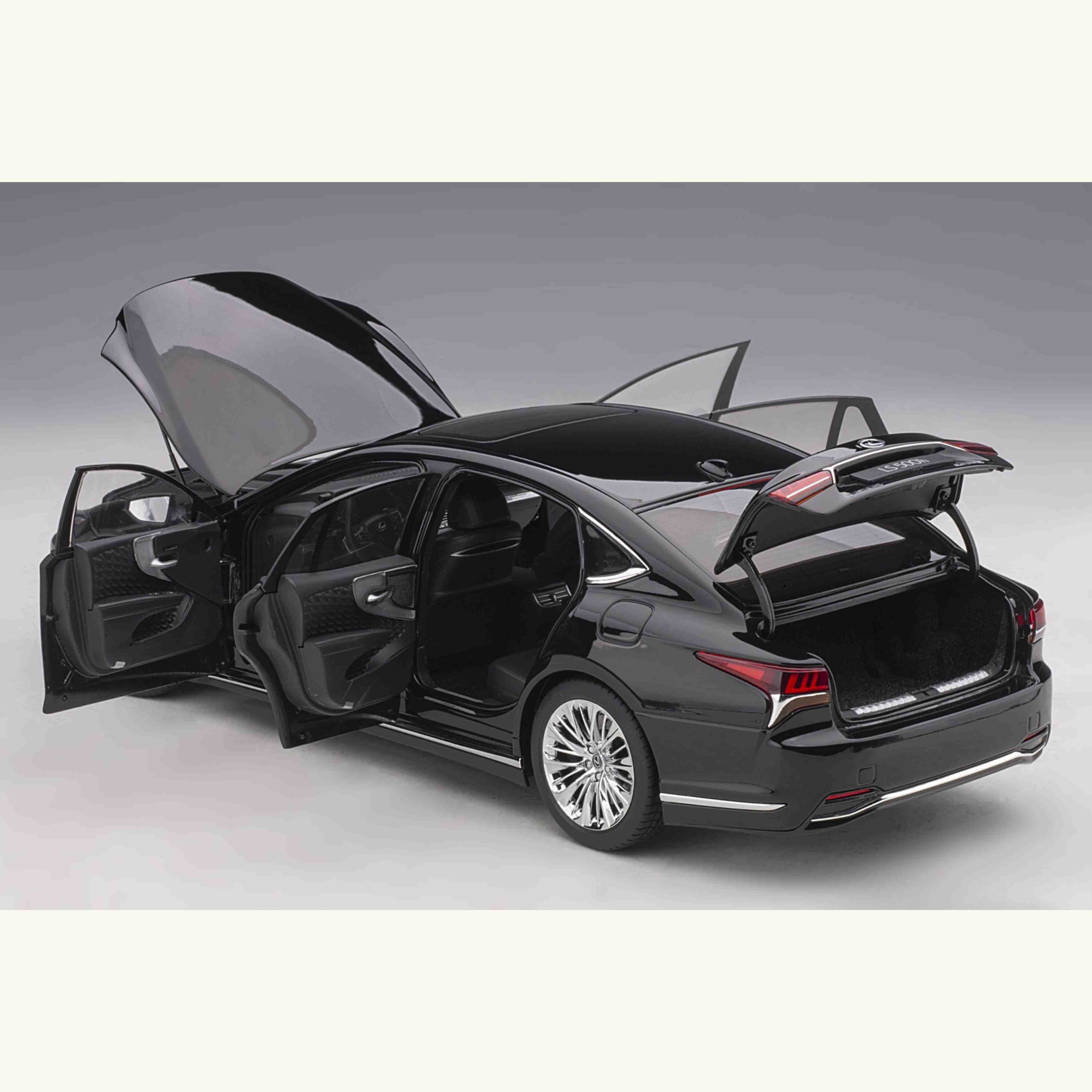 Lexus LFA 2010 Noir Mat 1/18 - Image 10