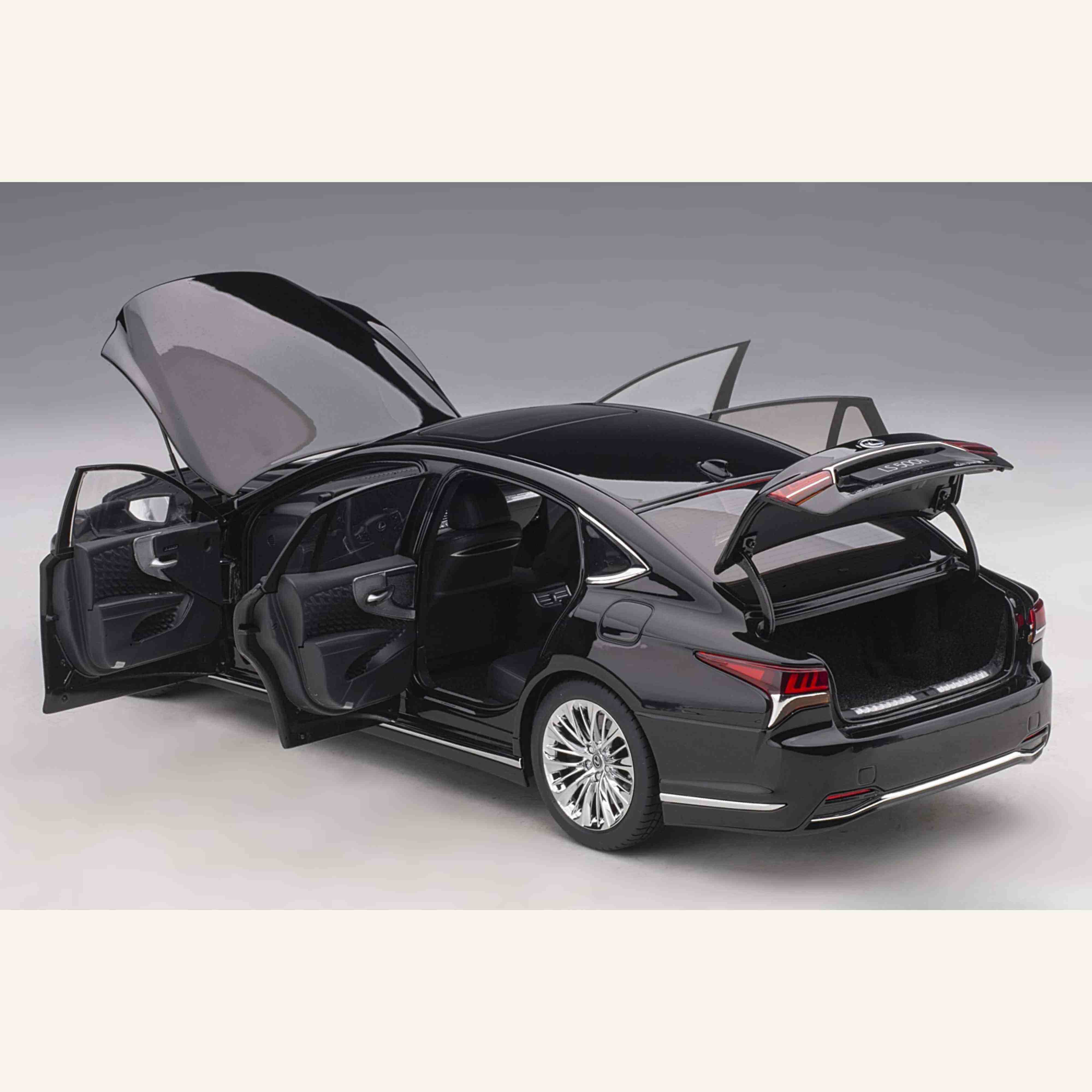Lexus LS 500h 2018 Noir / Intérieur Noir 1/18 - Image 10