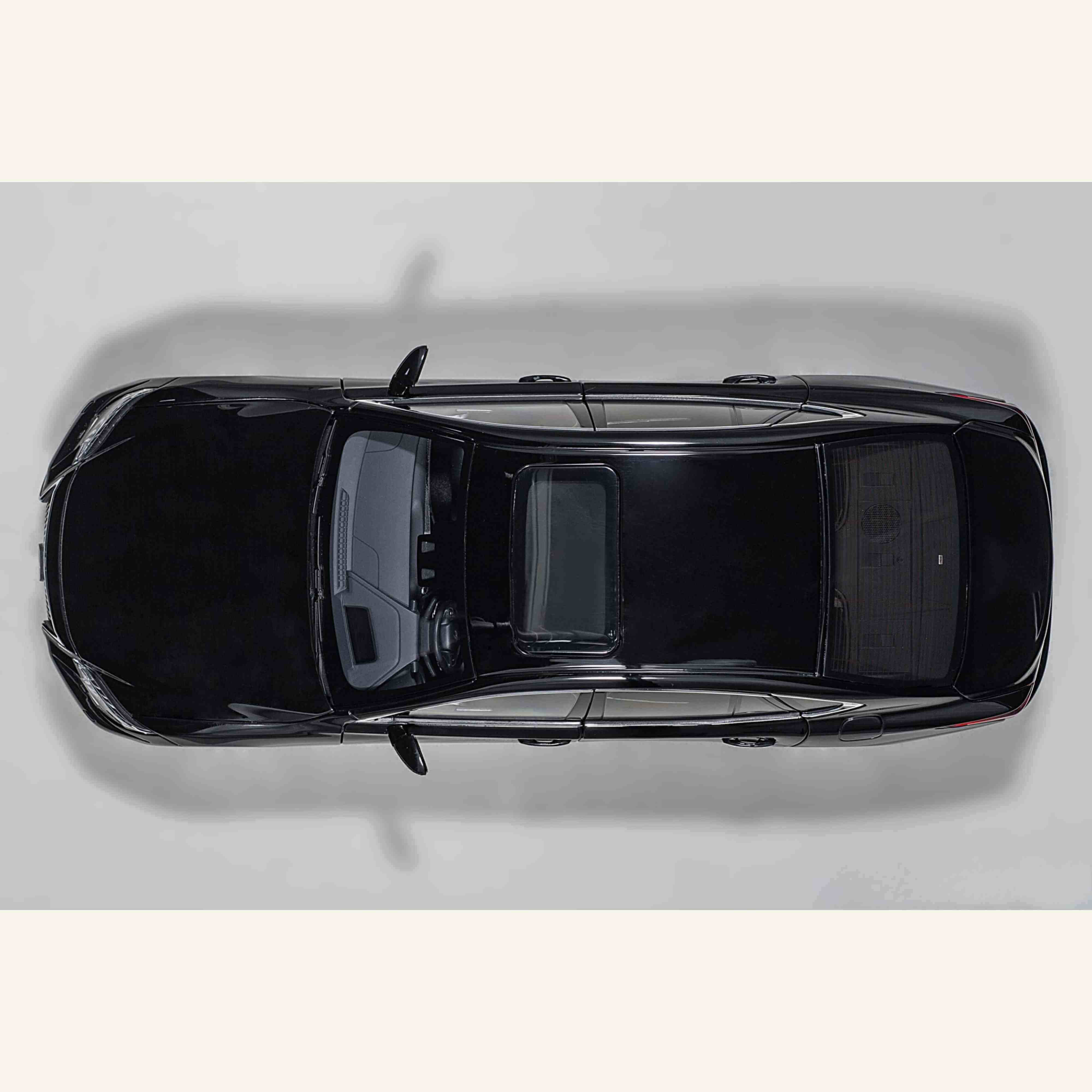 Lexus LS 500h 2018 Noir / Intérieur Noir 1/18 - Image 6