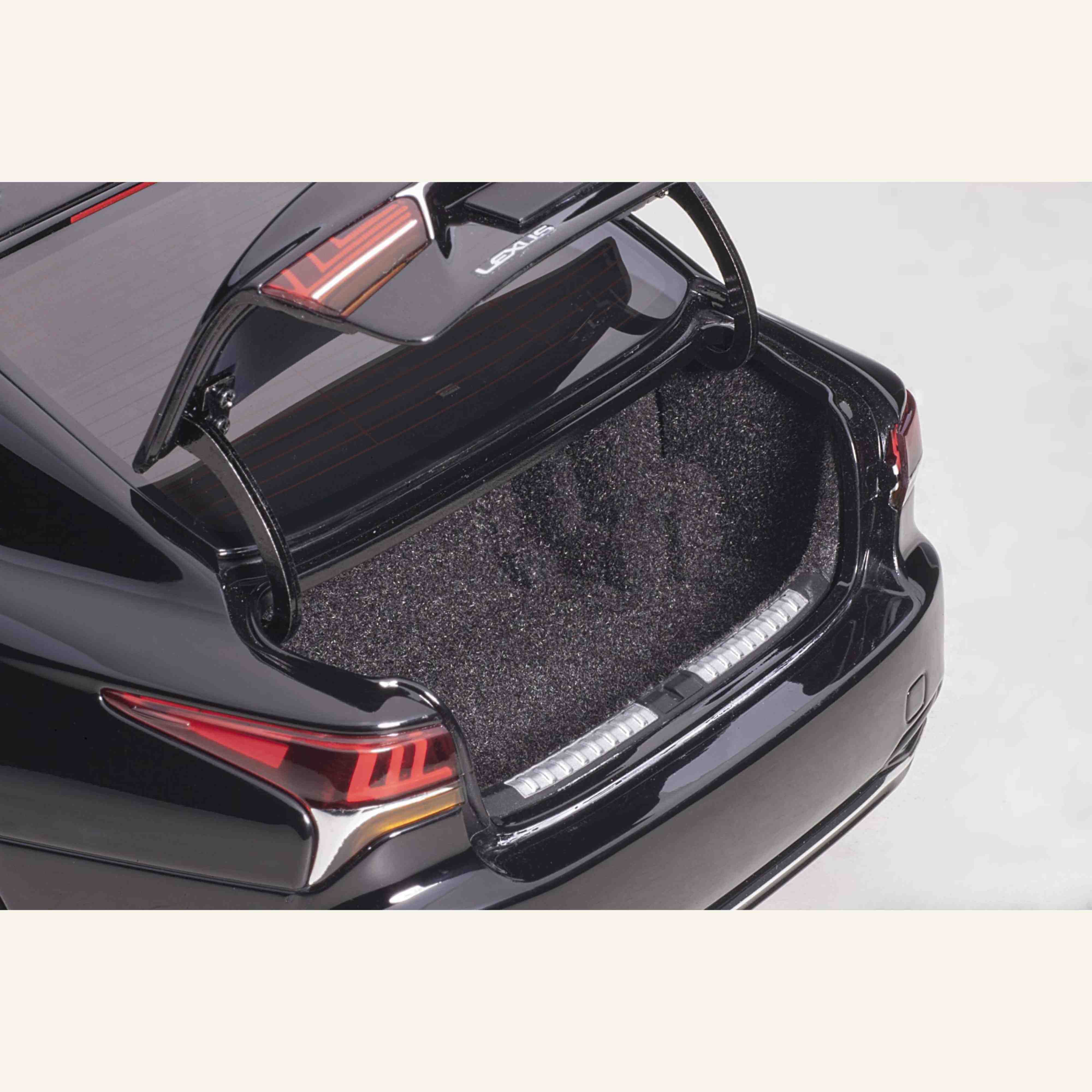 Lexus LS 500h 2018 Noir / Intérieur Noir 1/18 - Image 9