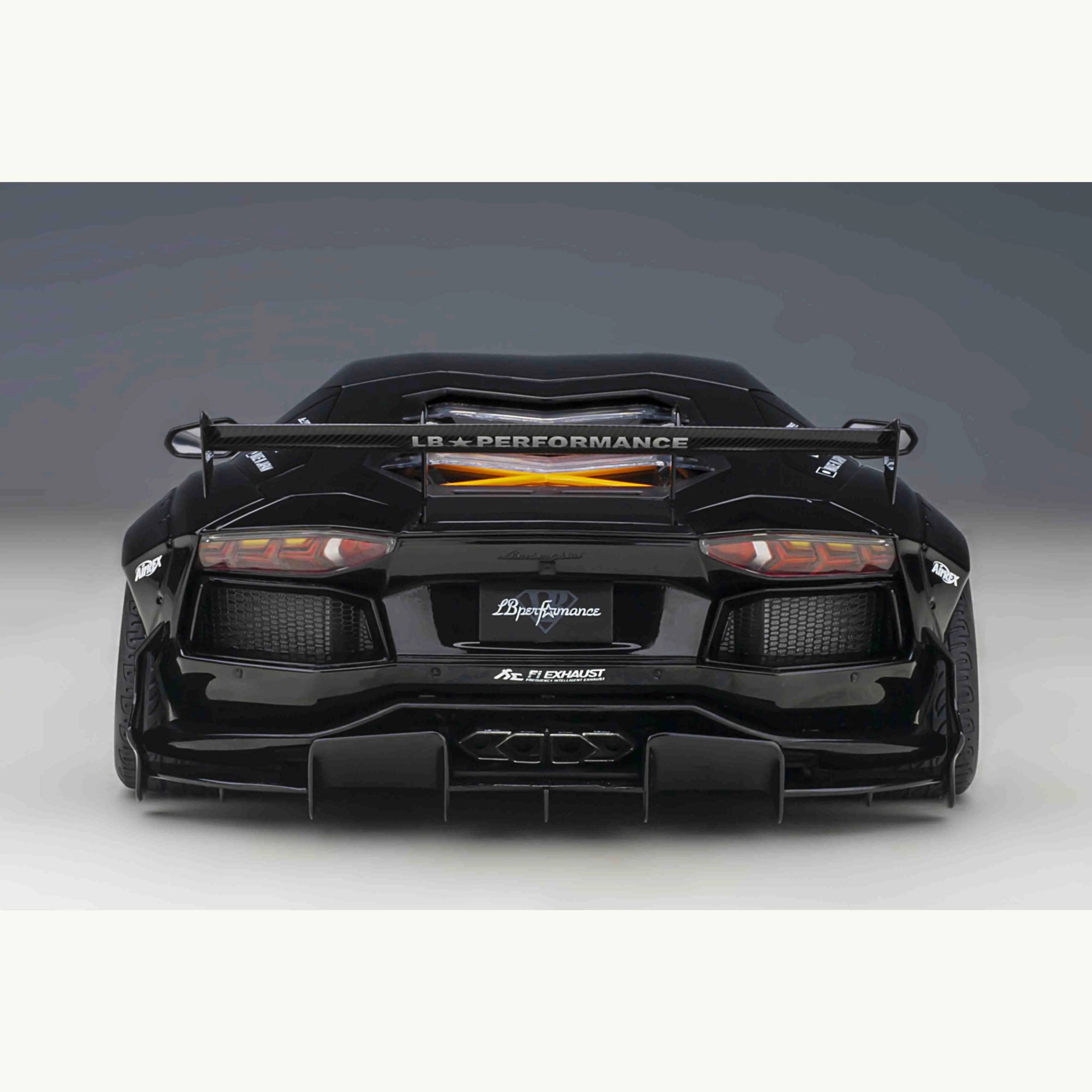 Liberty Walk LB-Works Lamborghini Aventador Limited 1/18 - Image 5