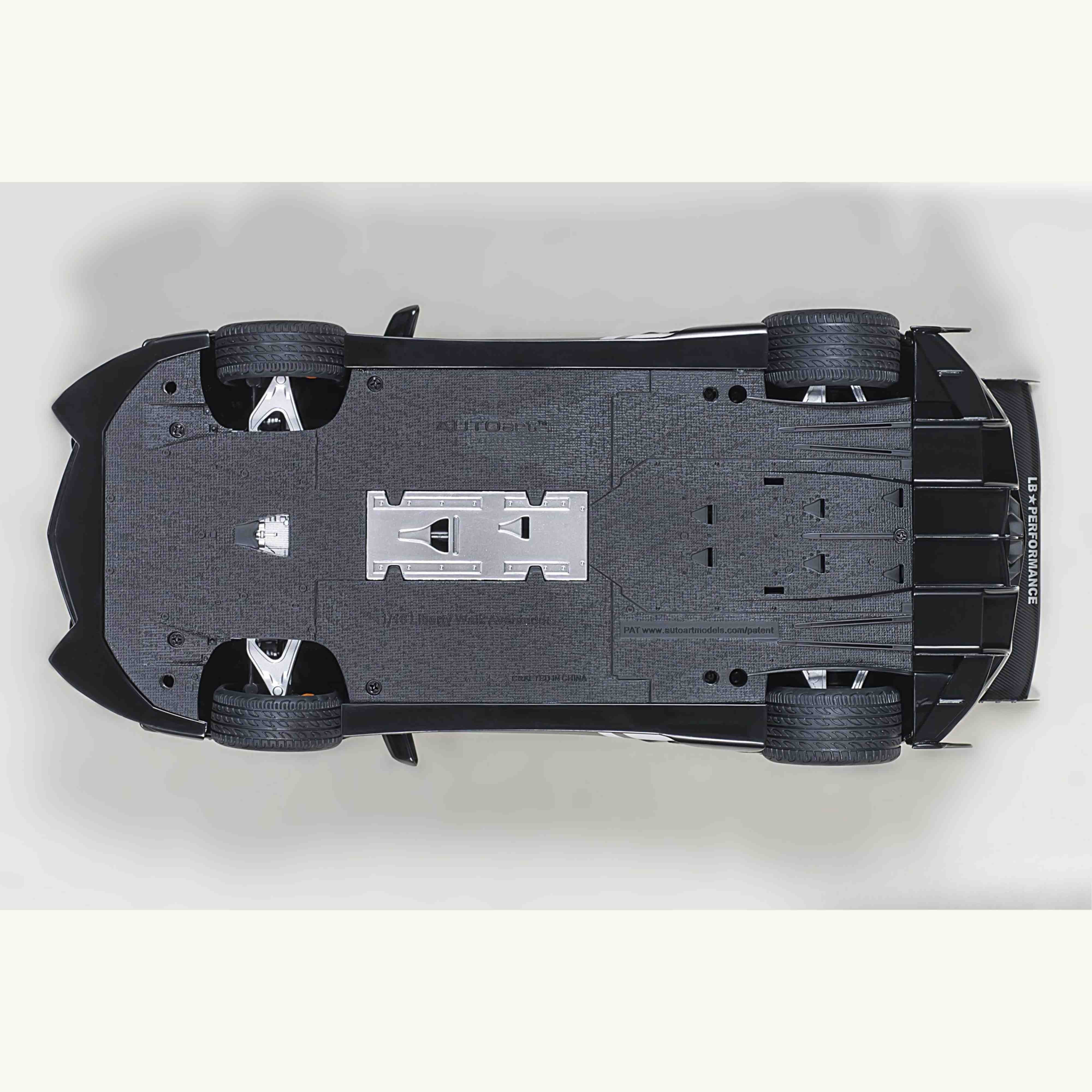 Liberty Walk LB-Works Lamborghini Aventador Limited 1/18 - Image 7