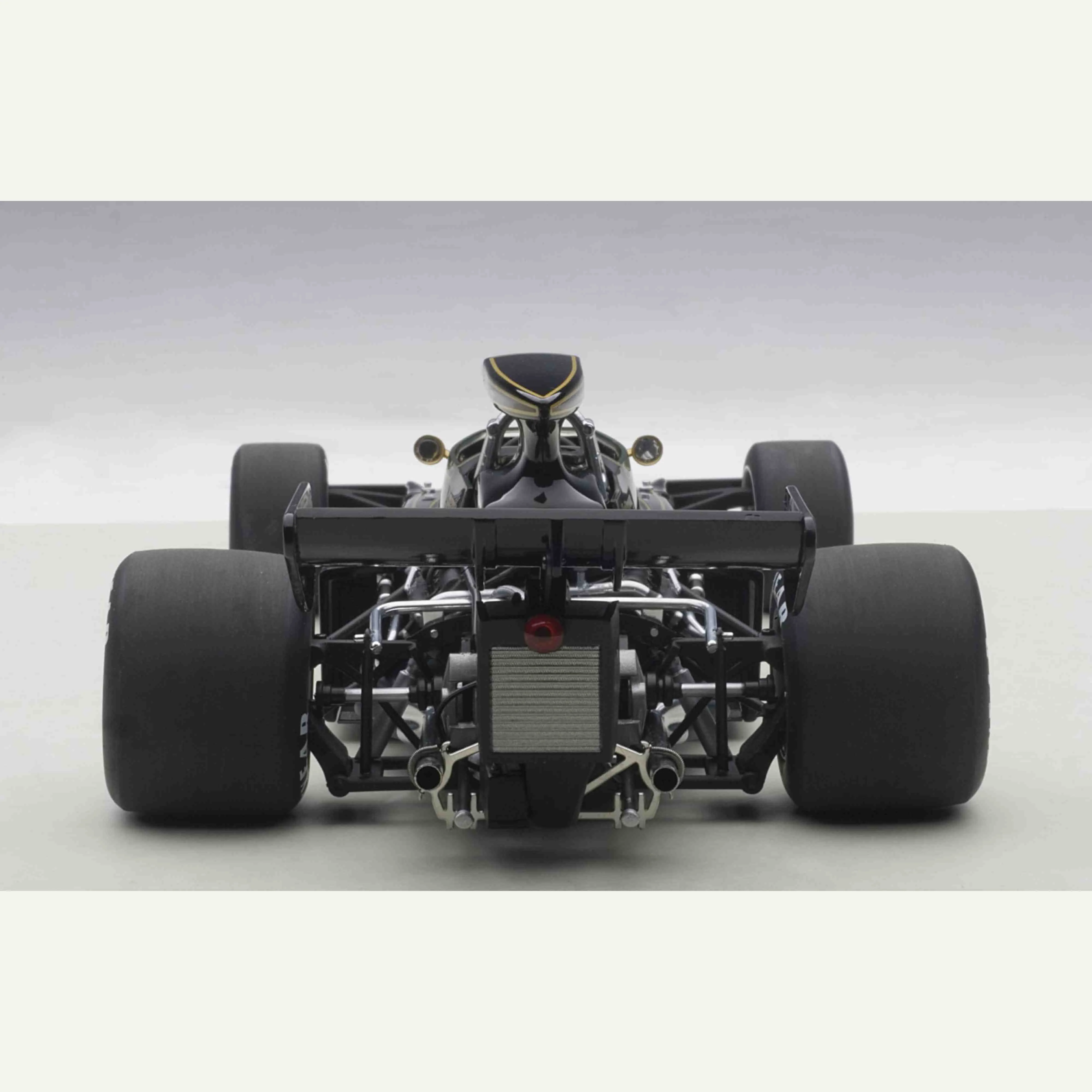 Lotus 72 E 1973 Fittipaldi n°1 1/18 - Image 4