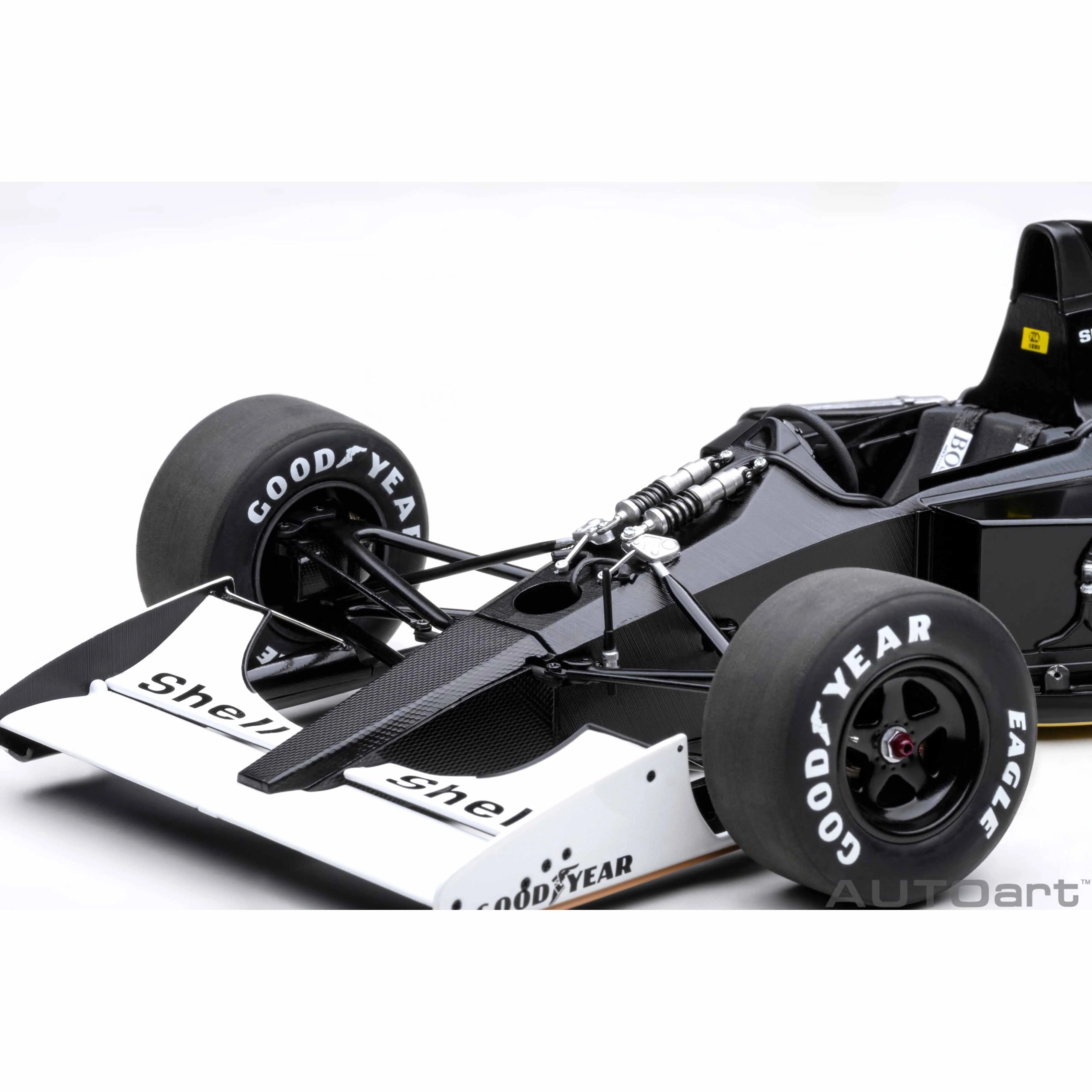 McLaren Honda MP4/6 1991 A.Senna #1 1/18 - Image 12