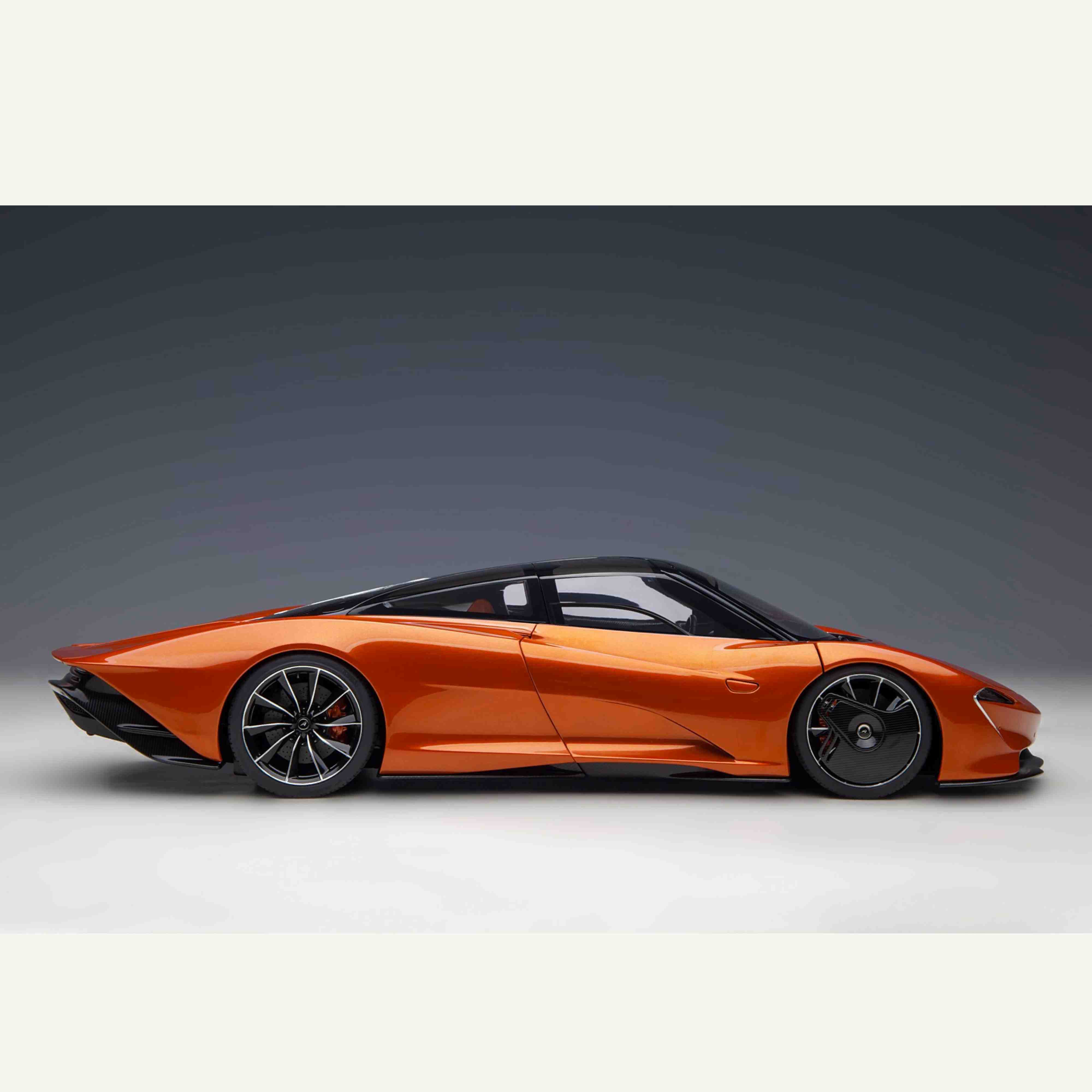 McLaren Speedtail 2020 Volcano Orange 1/18 - Image 3