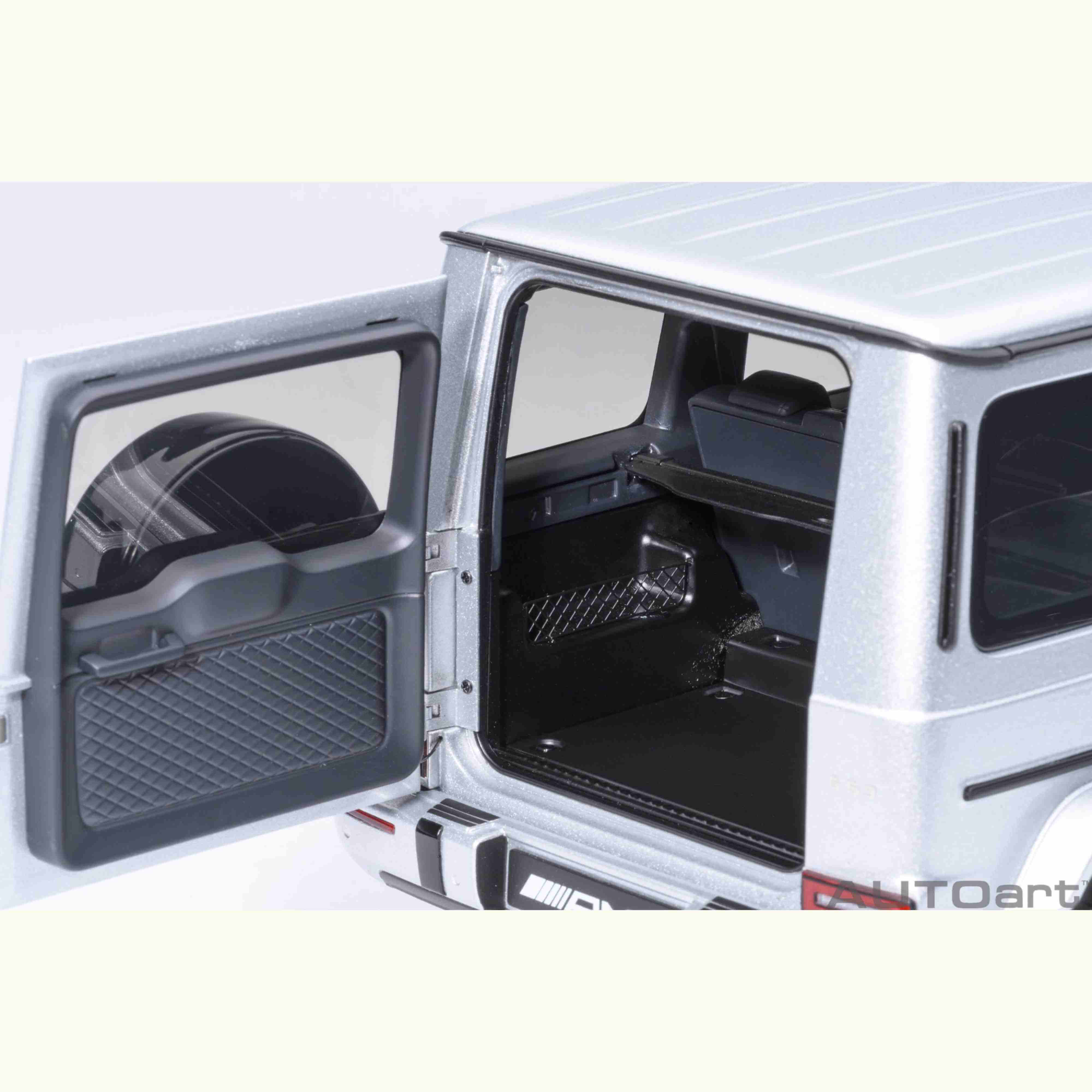 Mercedes-AMG G63 2019 Iridium Silver Metallic 1/18 - Image 9