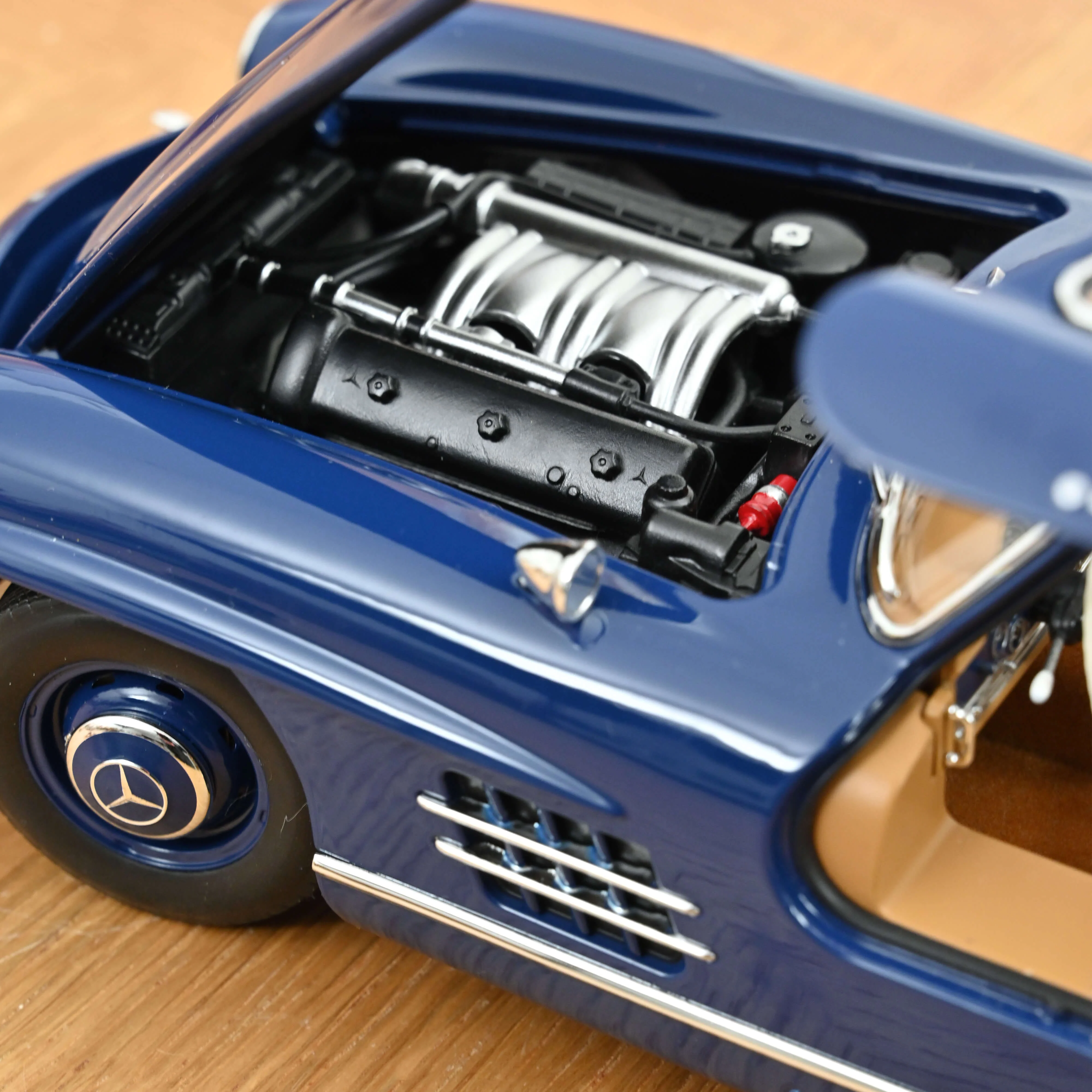 Mercedes-Benz 300 SL 1954 Bleu 1/18 - Image 6