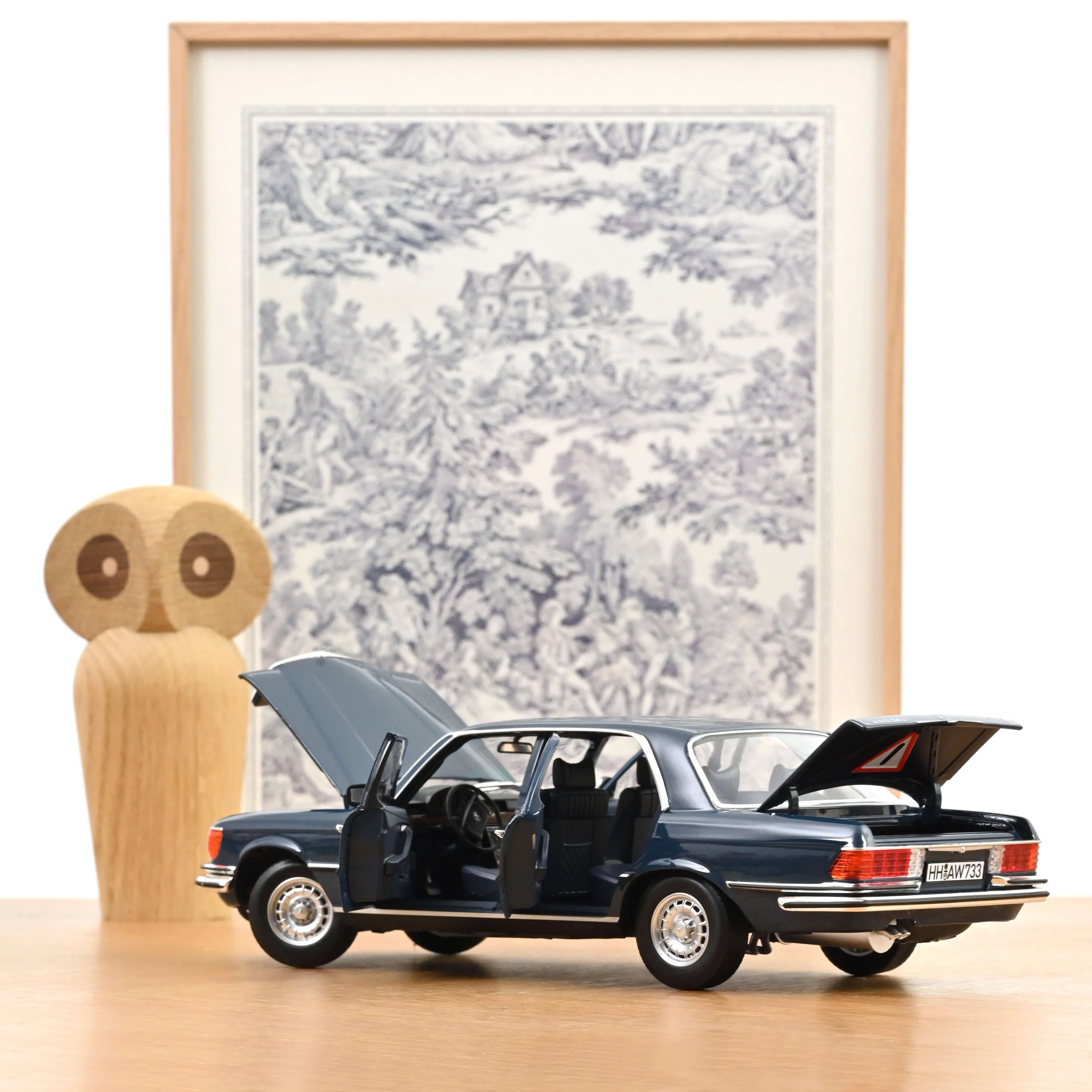 Mercedes-Benz 350 SEL 1979 Bleu Hansa 1/18 - Image 2