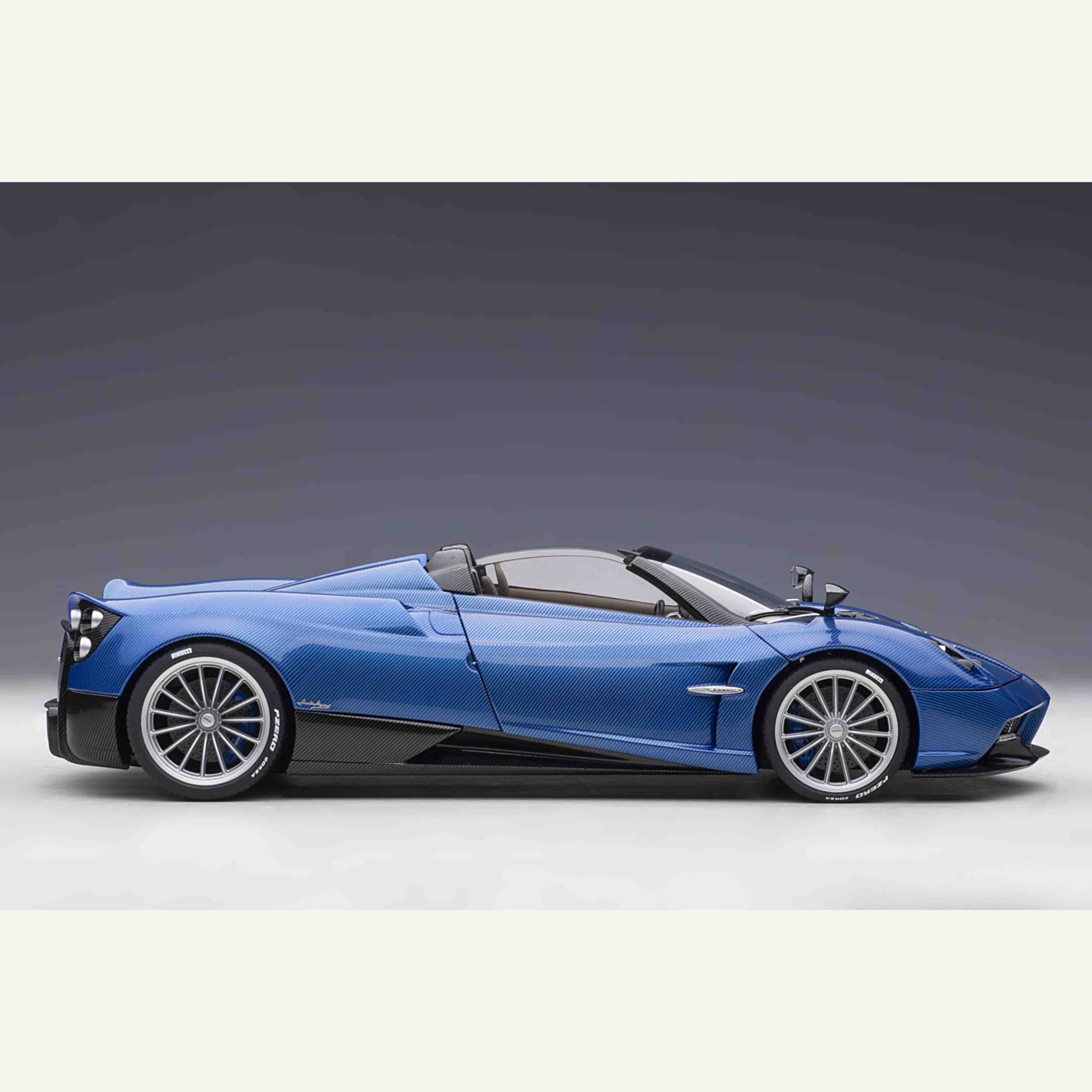 Pagani Huayra Roadster 2017 Blu Tricolore Carbone 1/18 - Image 3