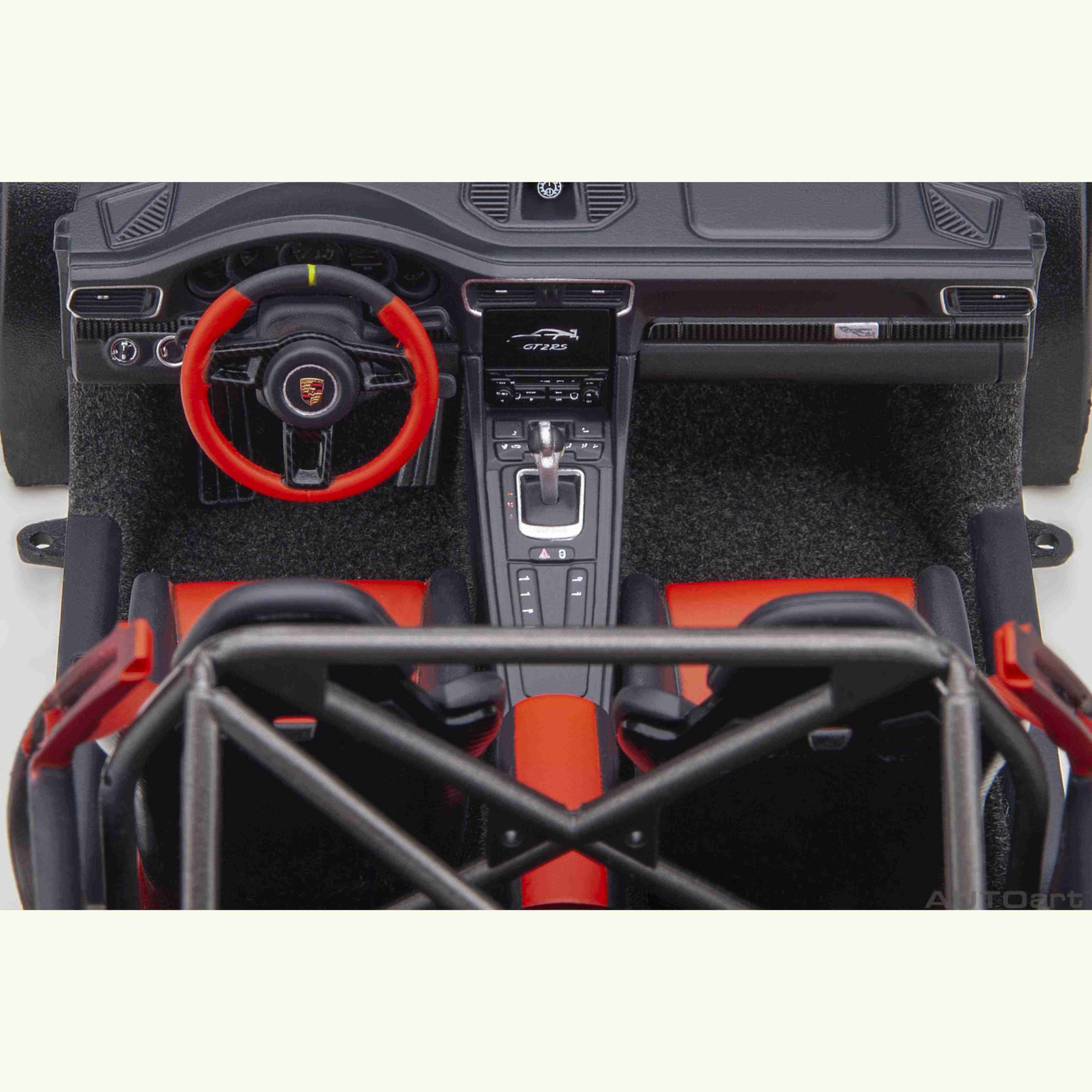 Porsche 911 (991.2) GT2 RS 2017 Weissach Package Noir 1/18 - Image 10