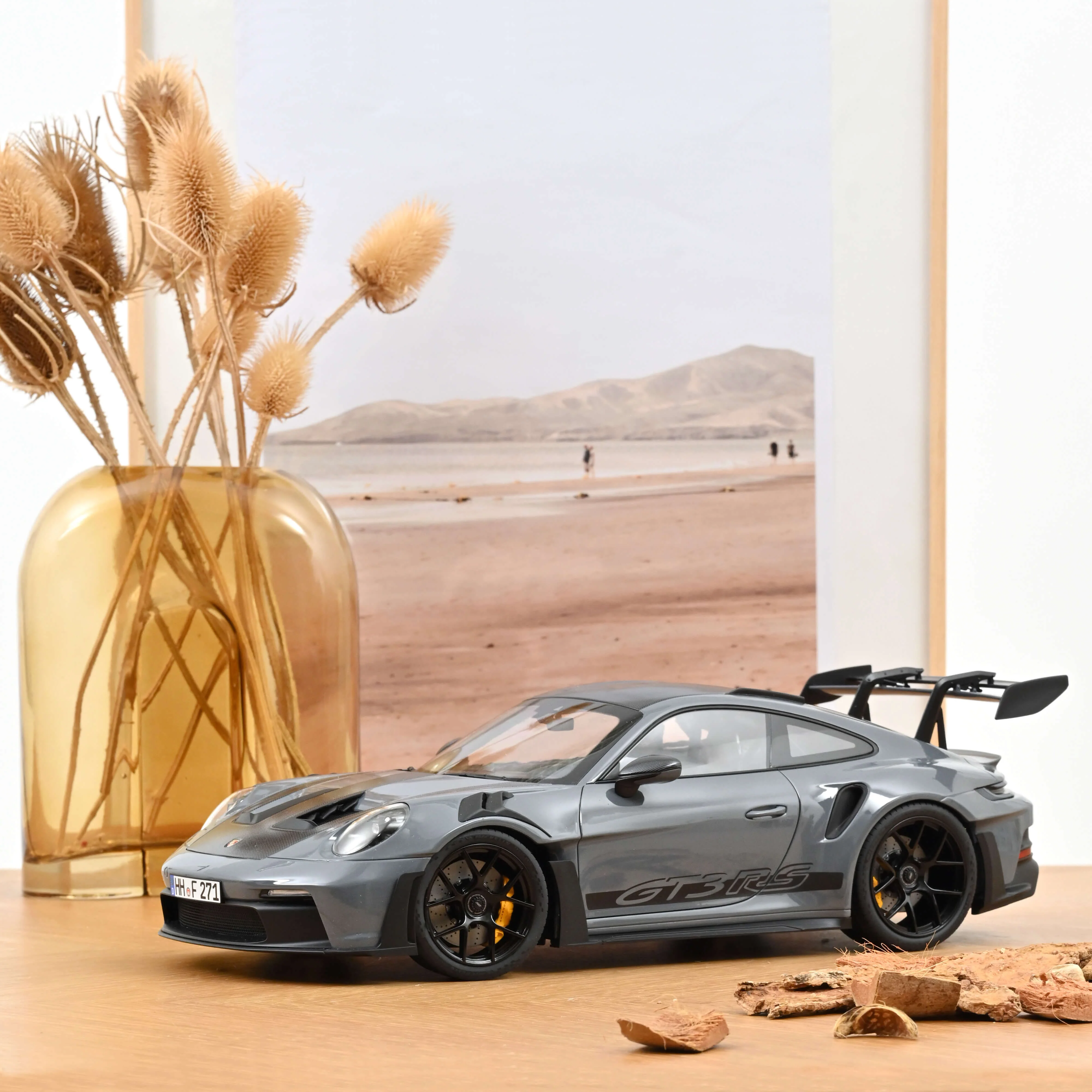 Porsche 911 GT3 RS Pack Weissach 2022 Gris arctique 1/12-200 pcs