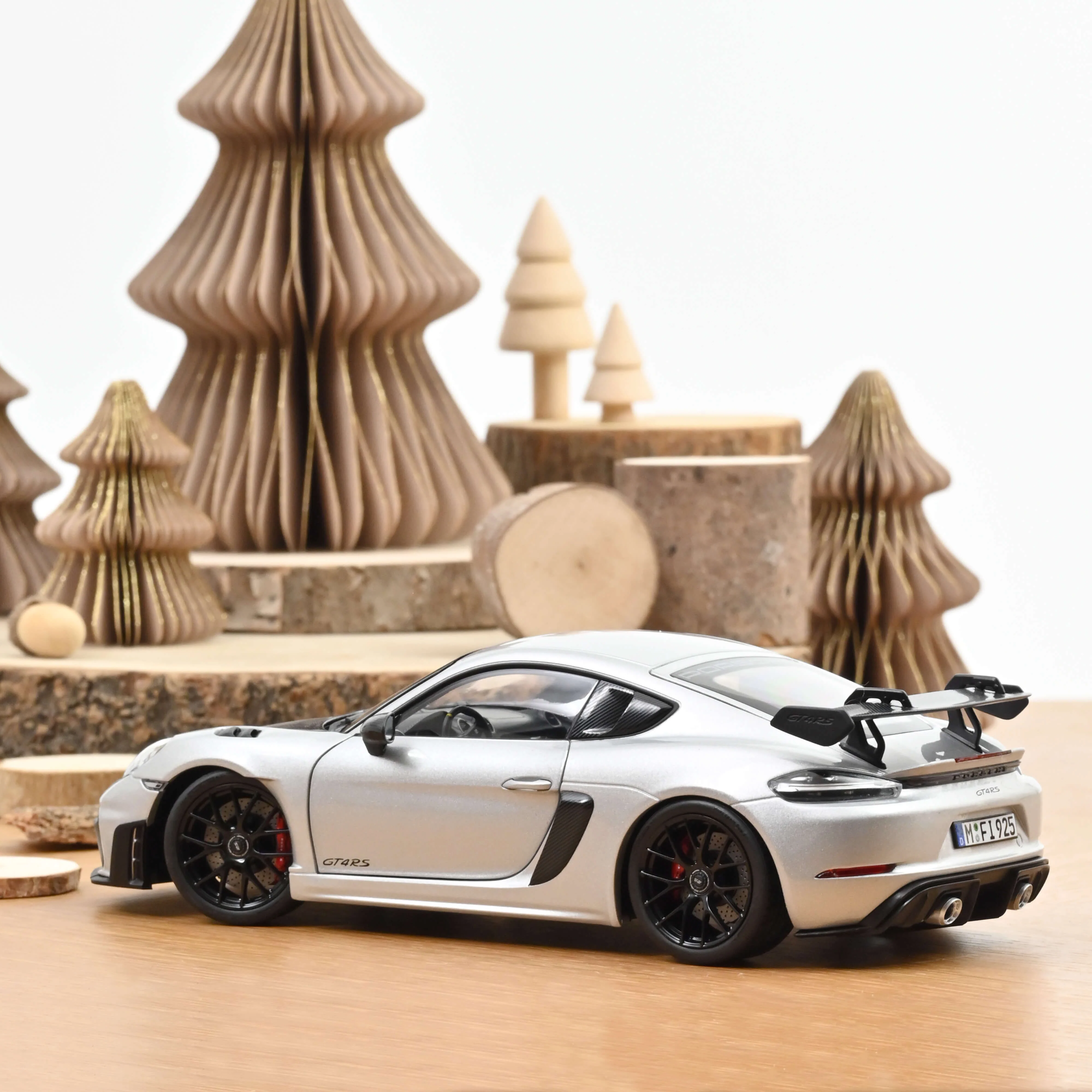 Porsche Cayman GT4 RS Pack Weissach 2023 Argent GT métallisé 1/18 - Image 3