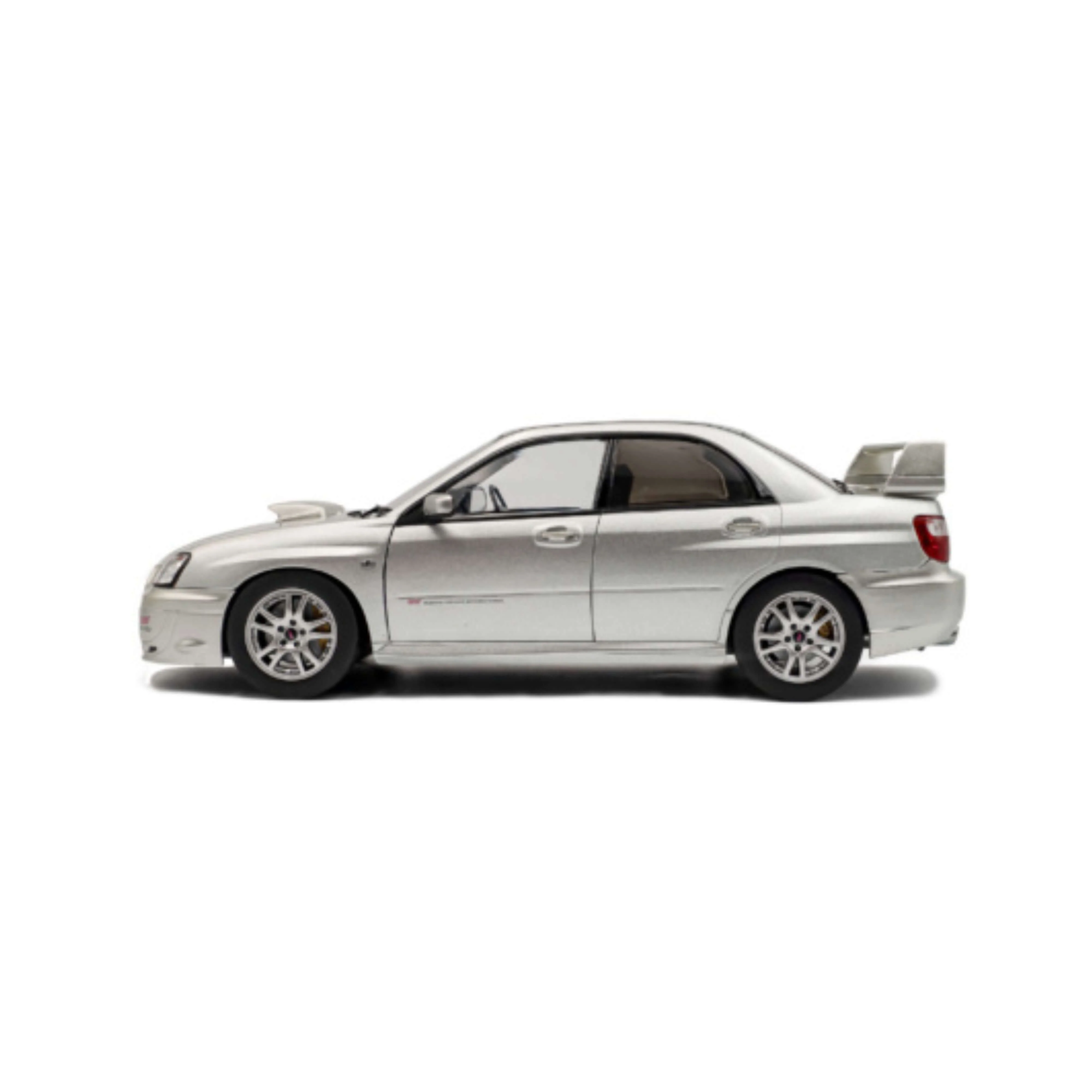 Subaru Impreza WRX STI Premium Effet Argent 1/18 - Image 2