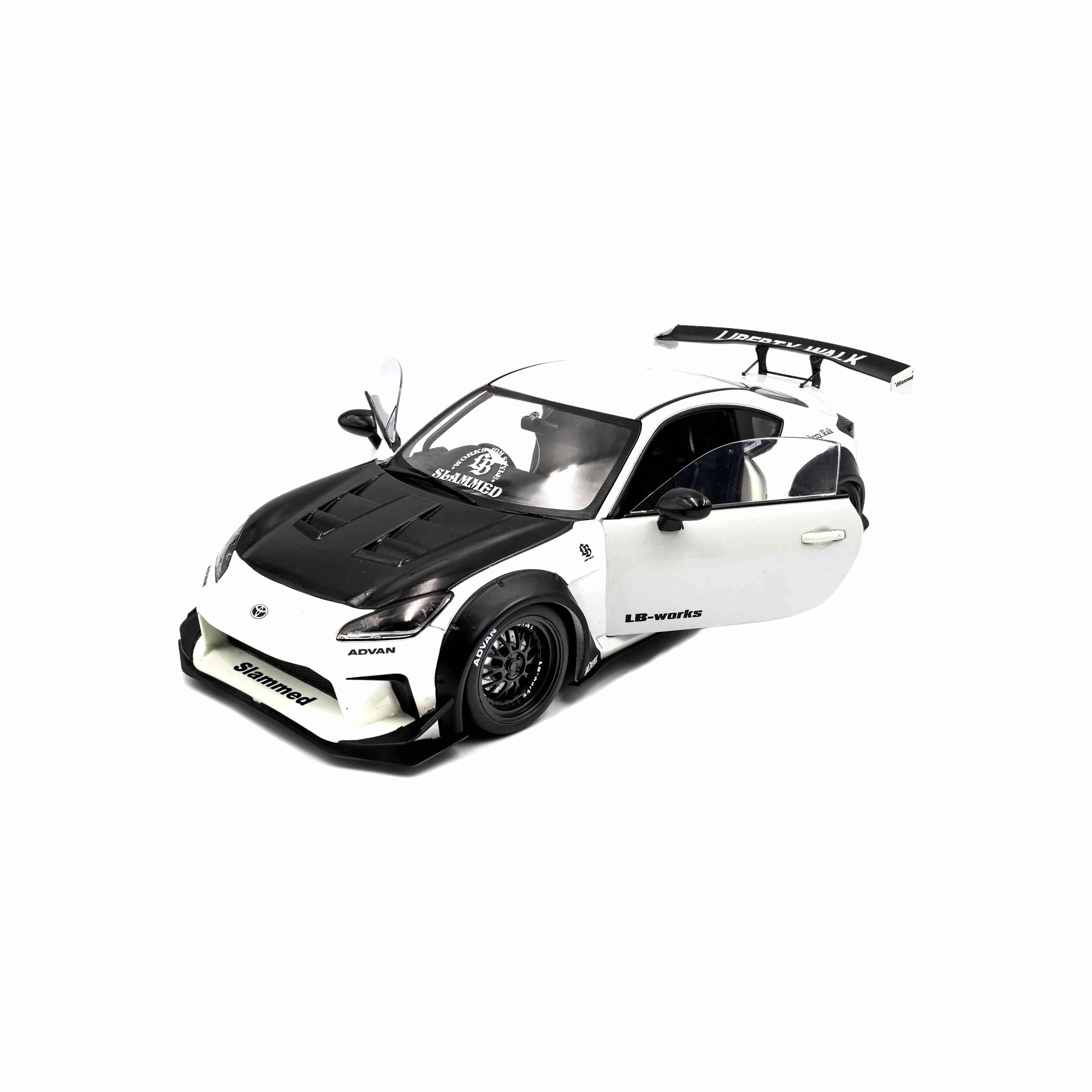Toyota GR86 avec kit carrosserie LBWK Blanc perle 2024 1/18 - Image 7