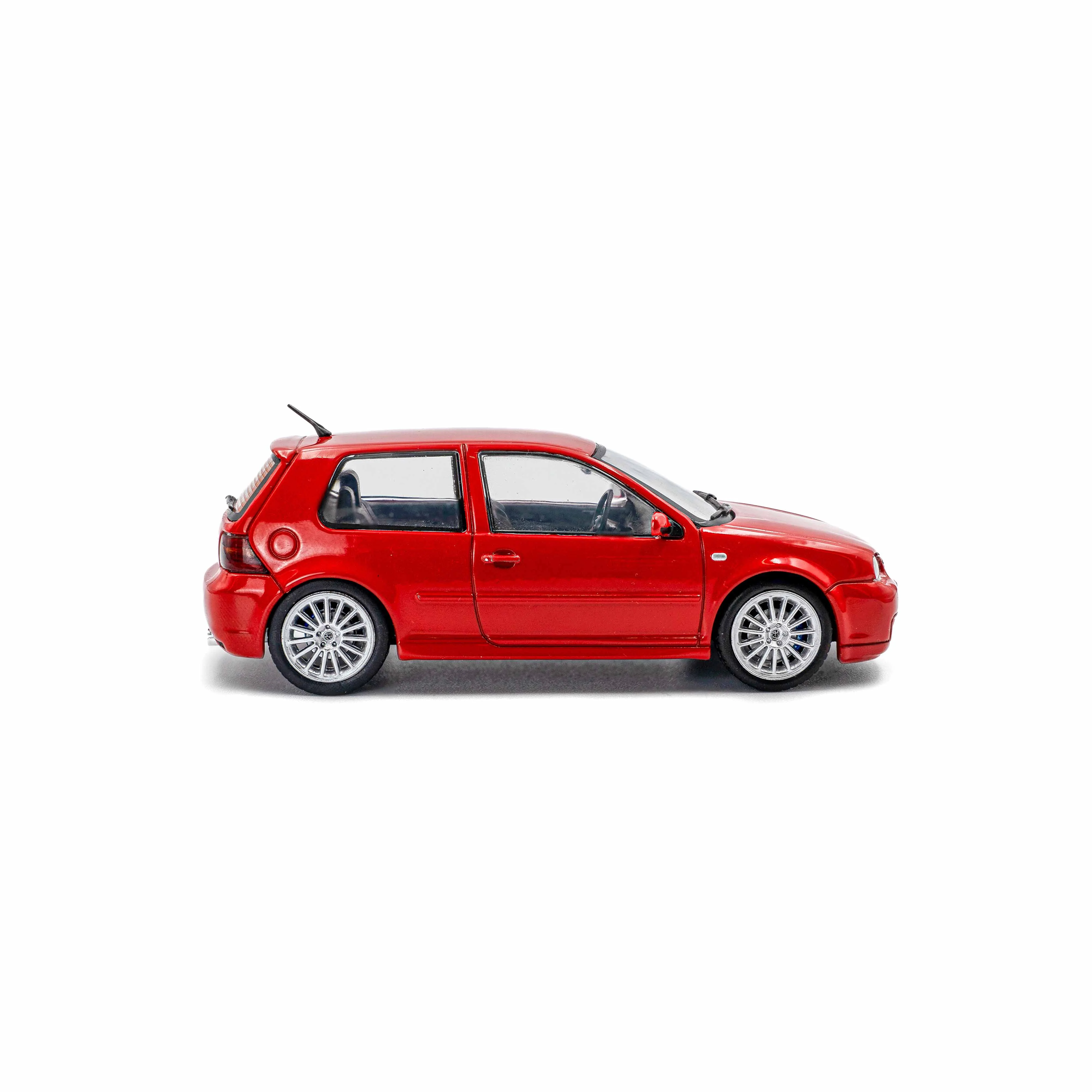 VW Golf IV R32 Rouge Toronto 2003 1/43 - Image 5